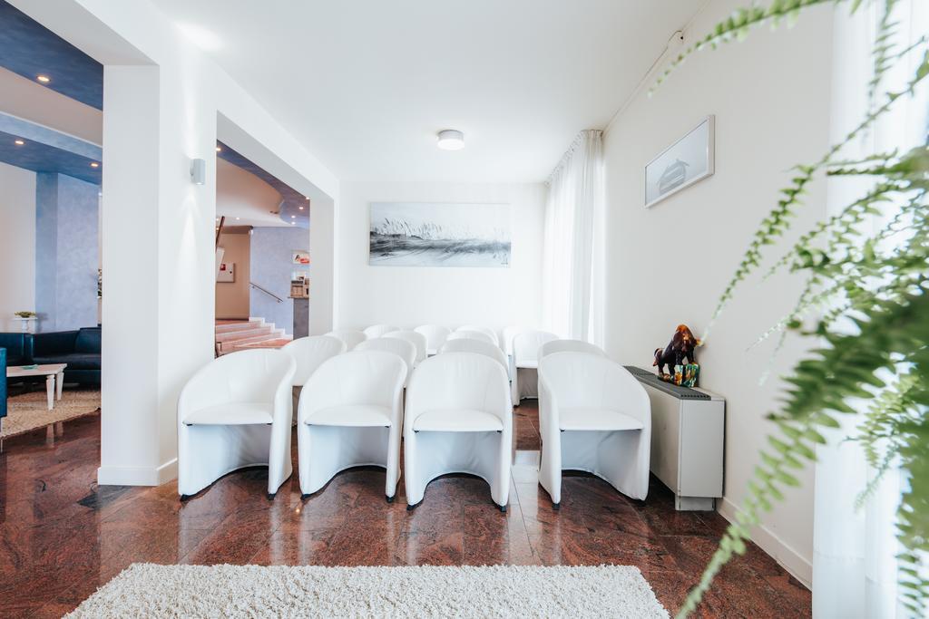 Hotel La Bussola Lido di Jesolo Eksteriør bilde