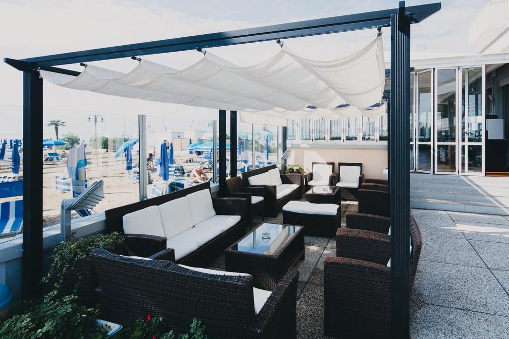 Hotel La Bussola Lido di Jesolo Eksteriør bilde